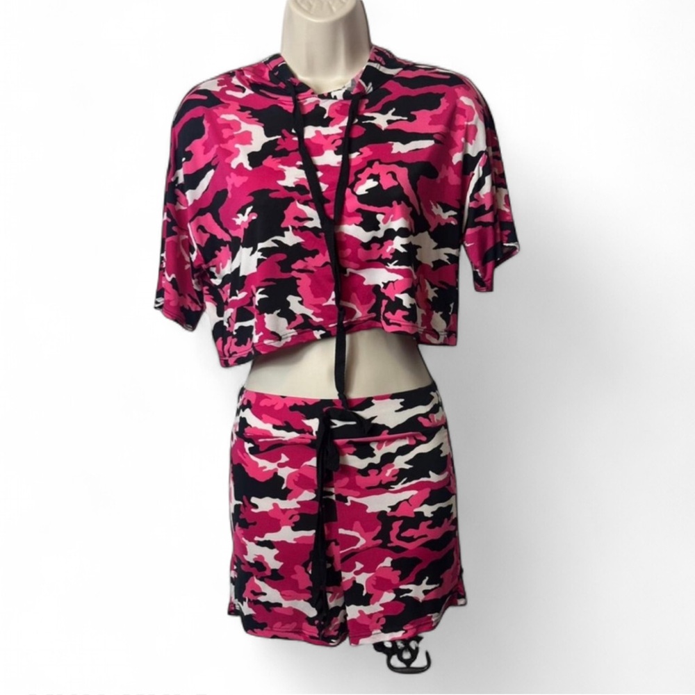 Codigo Camo Shorts and Cropped Top Set‎